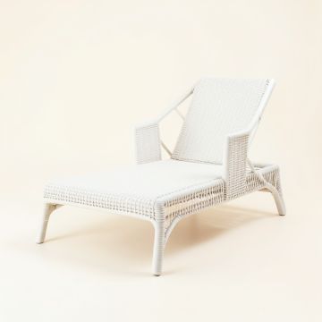 Sage Bend Outdoor Lounge Chair - White (synthetic illustration; no displayed measurements)