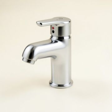 Waterfall Chrome-Plated Single Hole Bathroom Faucet Bathroom Faucet (synthetic illustration; no displayed measurements)