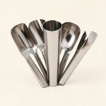 Grose Hammered Shiny Stainless Steel 5 Piece Bathroom Accessory Set (synthetic illustration; no displayed measurements)