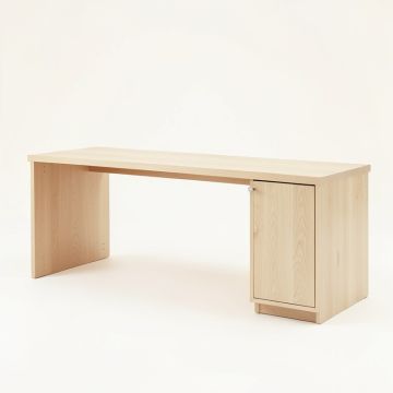 Oak Bridge Empty Workshop Workbench - Beige (synthetic illustration; no displayed measurements)