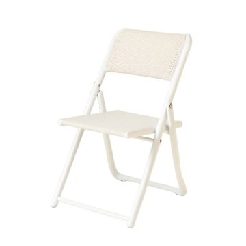 Olive Bluff Folding Outdoor Chair - White