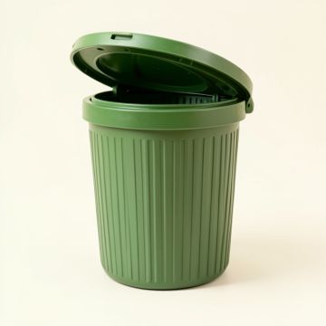 Glen Crest Closed Garden Compost Bin - Green (synthetic illustration; no displayed measurements)