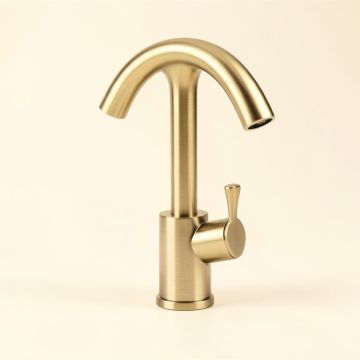 Tournant Semi-Professional Kitchen Sink Faucet With Berrysoft™ And Masterclean™ (synthetic illustration; no displayed measurements)
