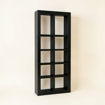 Spruce Arc Empty Vertical Garden Frame - Black (synthetic illustration; no displayed measurements)