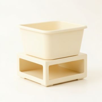 Vale Crest Empty Raised Planter - Cream (synthetic illustration; no displayed measurements)