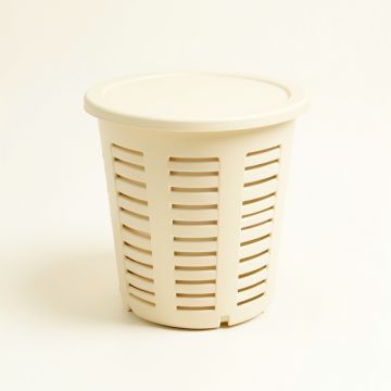 Aspen Bend Closed Garden Compost Bin - Ivory (synthetic illustration; no displayed measurements)