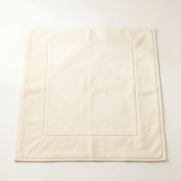 Fern Edge Bath Mat - Cream (synthetic illustration; no displayed measurements)