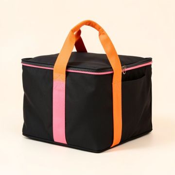 Carryall Lunch Bag (synthetic illustration; no displayed measurements)