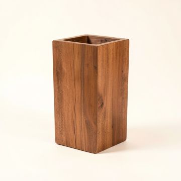 Peden Plant Stand (synthetic illustration; no displayed measurements)