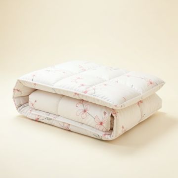 Strausstown Oh Sweetie Single Comforter (synthetic illustration; no displayed measurements)