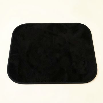 Oak Crossing Bath Mat - Black (synthetic illustration; no displayed measurements)