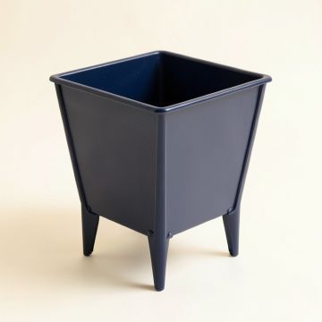 Bay Bridge Empty Raised Planter - Navy (synthetic illustration; no displayed measurements)