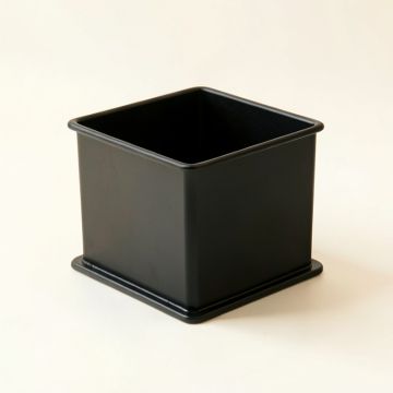 Maple Bridge Empty Planter - Black (synthetic illustration; no displayed measurements)