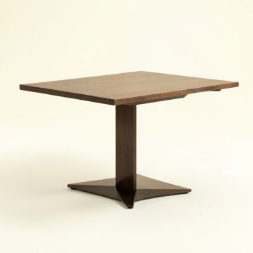 Leesburg Extendable Dining Table (synthetic illustration; no displayed measurements)