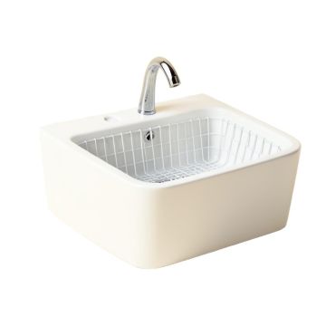 33 '' L X 20 '' W Farmhouse Kitchen Sink With Sink Grid And Basket Strainer