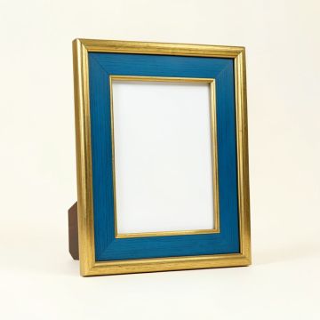 Brixon Picture Frame (synthetic illustration; no displayed measurements)
