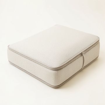 Knitted Hypoallergenic Zippered Mattress Protector (synthetic illustration; no displayed measurements)