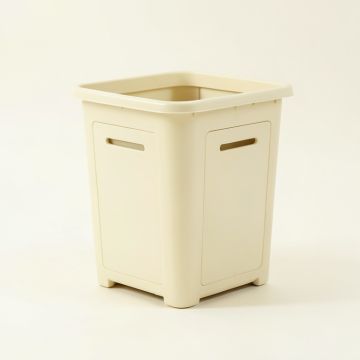 Glen Bridge Closed Garden Compost Bin - Cream (synthetic illustration; no displayed measurements)