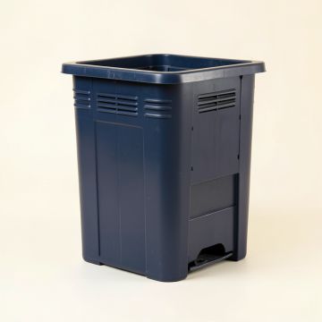 Clay Crest Closed Garden Compost Bin - Navy (synthetic illustration; no displayed measurements)