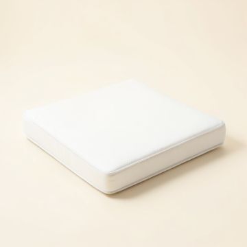 0.5 '' Polyester Mattress Pad (synthetic illustration; no displayed measurements)