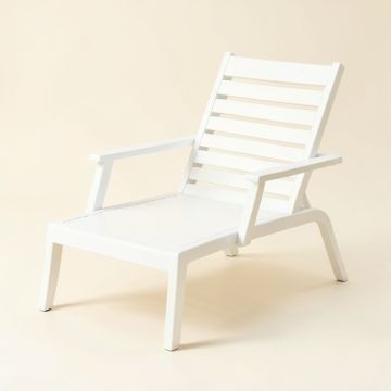 Birch Bluff Outdoor Lounge Chair - White (synthetic illustration; no displayed measurements)
