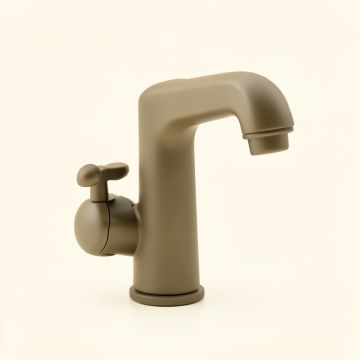 Heritage Centerset Bathroom Faucet With Drain Assembly (synthetic illustration; no displayed measurements)