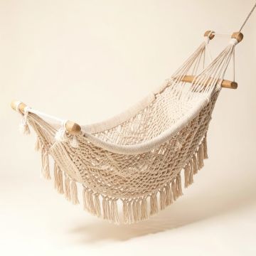 Saxon Macrame Chair Hammock (synthetic illustration; no displayed measurements)