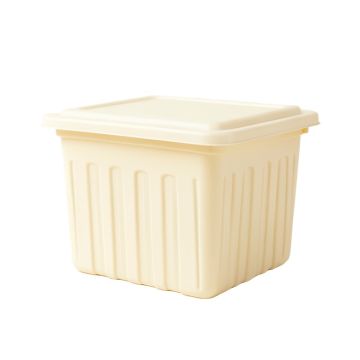 Laurel Bluff Closed Outdoor Storage Box - Ivory