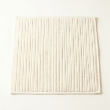 Brook Dell Bath Mat - Ivory (synthetic illustration; no displayed measurements)