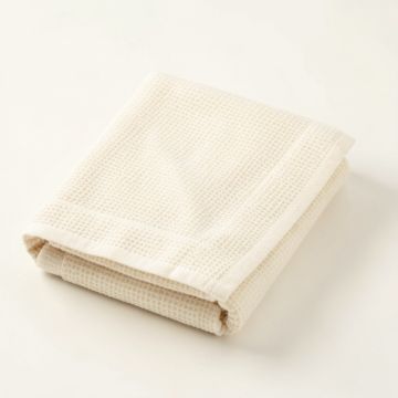 Spruce Canyon Bath Towel - Cream (synthetic illustration; no displayed measurements)