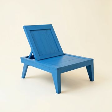 Linden Crossing Outdoor Lounge Chair - Blue (synthetic illustration; no displayed measurements)
