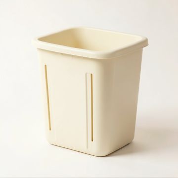 Field Branch Closed Garden Compost Bin - Cream (synthetic illustration; no displayed measurements)
