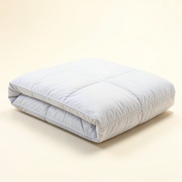 Howell Polyester Down Comforter (synthetic illustration; no displayed measurements)