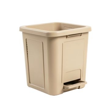 Spruce Brook Closed Garden Compost Bin - Beige