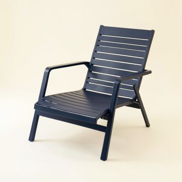Oak Branch Outdoor Lounge Chair - Navy (synthetic illustration; no displayed measurements)