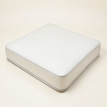 Polyester Mattress Pad (synthetic illustration; no displayed measurements)