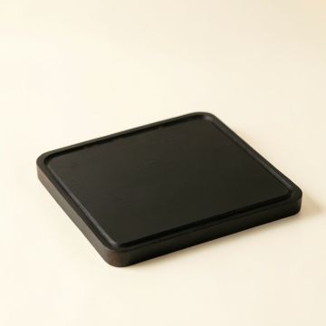 Briar Crossing Cutting Board - Black (synthetic illustration; no displayed measurements)