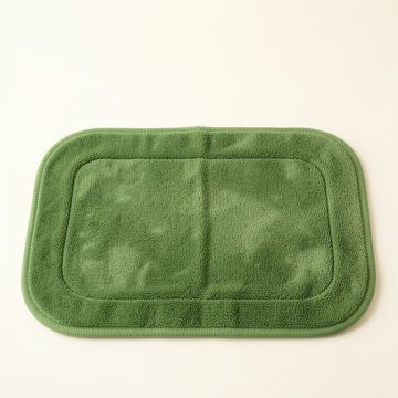 Shore Arc Bath Mat - Green (synthetic illustration; no displayed measurements)