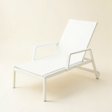 Fern Bridge Outdoor Lounge Chair - White (synthetic illustration; no displayed measurements)