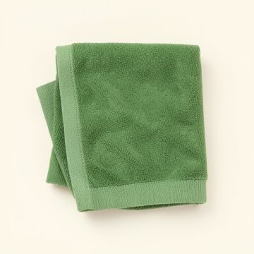 Reed Crest Bath Towel - Green (synthetic illustration; no displayed measurements)