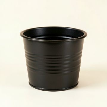 Shore Bluff Empty Planter - Black (synthetic illustration; no displayed measurements)