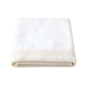 Holly Crest Bath Towel - White (synthetic illustration; no displayed measurements)