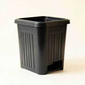 Holly Bluff Closed Garden Compost Bin - Black (synthetic illustration; no displayed measurements)