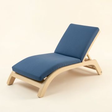 Rozzer Zero Gravity Reclining Chaise Lounge (synthetic illustration; no displayed measurements)