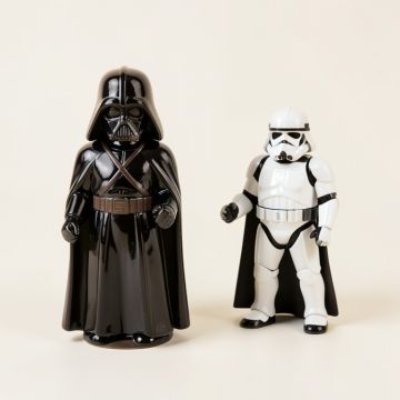 Vandor Llc Star Wars Darth Vader And Storm Trooper Salt And Pepper Shaker Set (synthetic illustration; no displayed measurements)
