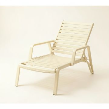 Spruce Crossing Outdoor Lounge Chair - Ivory (synthetic illustration; no displayed measurements)