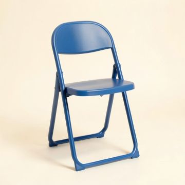 Oak Arc Folding Outdoor Chair - Blue (synthetic illustration; no displayed measurements)