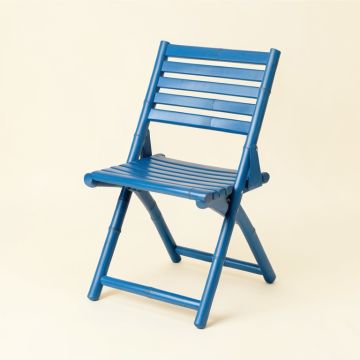 Flint Crest Folding Outdoor Chair - Blue (synthetic illustration; no displayed measurements)