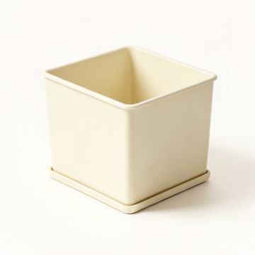 Elm Dale Empty Planter - Ivory (synthetic illustration; no displayed measurements)