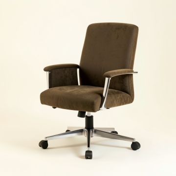Tristani Executive Chair (synthetic illustration; no displayed measurements)